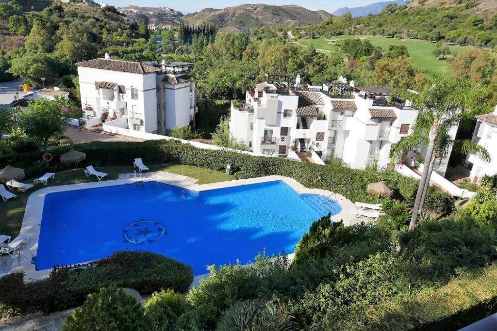 El Lago De Los Arqueros 2 Bedrooms Penthouse En Benahavís Extérieur photo